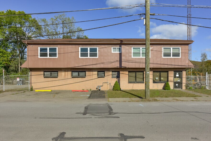 77 N Market St, Nanticoke, PA for sale - Building Photo - Image 3 of 38