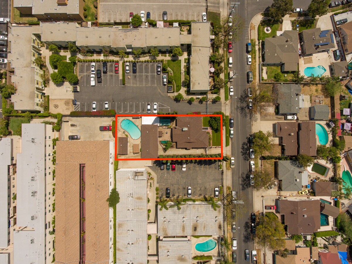 13022 Dronfield Ave, Sylmar, CA 91342