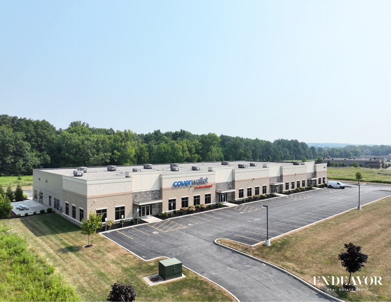7910 Lehigh Crossing, Victor, NY for sale - Building Photo - Image 1 of 5