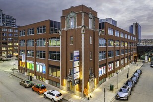 820 N. Orleans - Loft