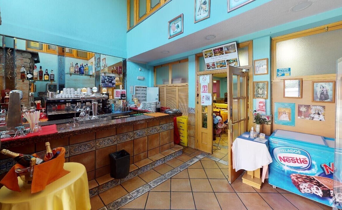 Calle Manuel Marchamalo, 10 - 12, Madrid, Madrid for sale Interior Photo- Image 1 of 2