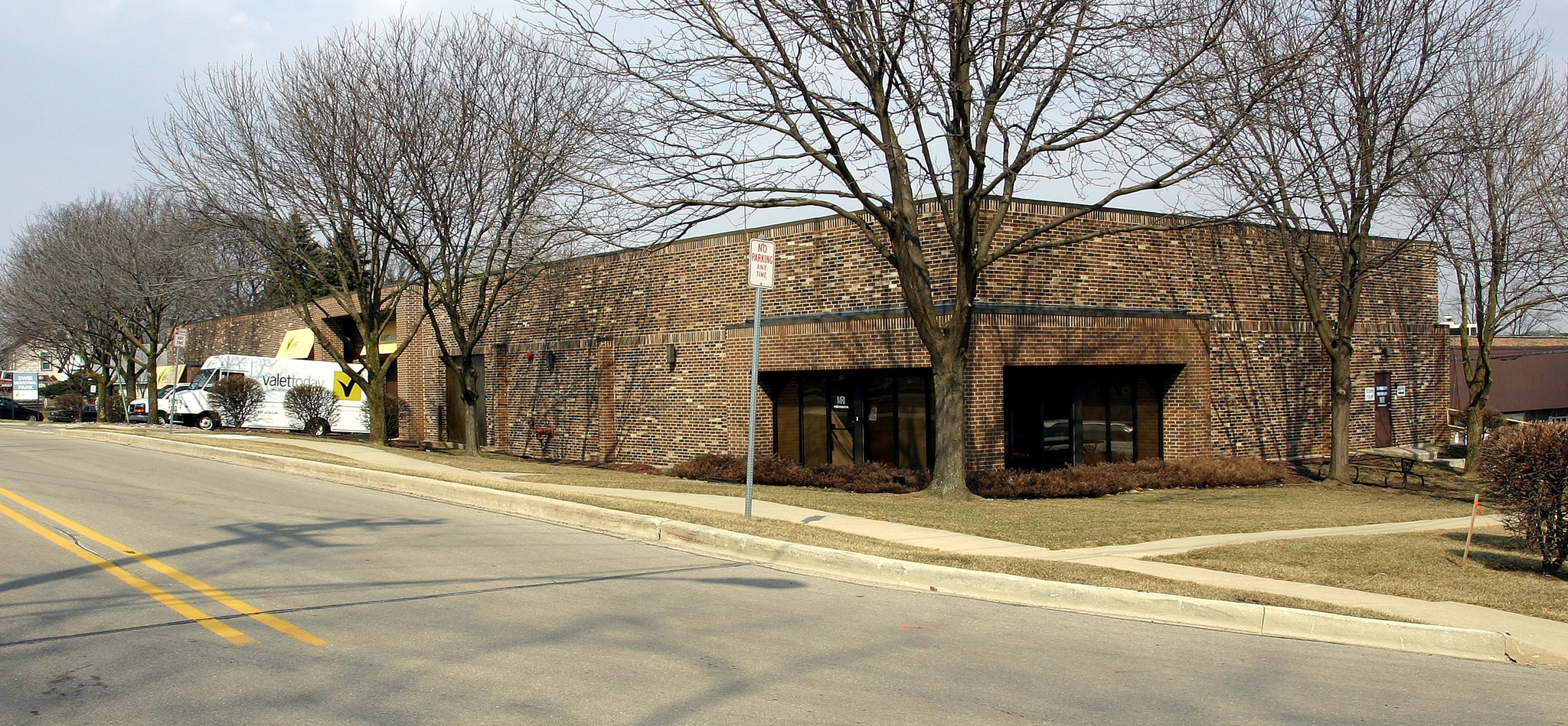 Lisle Industrial/Flex Offering portfolio of 2 properties for sale on LoopNet.com Building Photo- Image 1 of 3