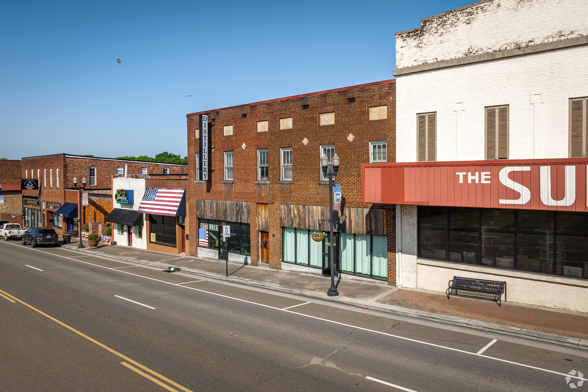 610-612 Tennessee Ave, Etowah, TN for sale Primary Photo- Image 1 of 22