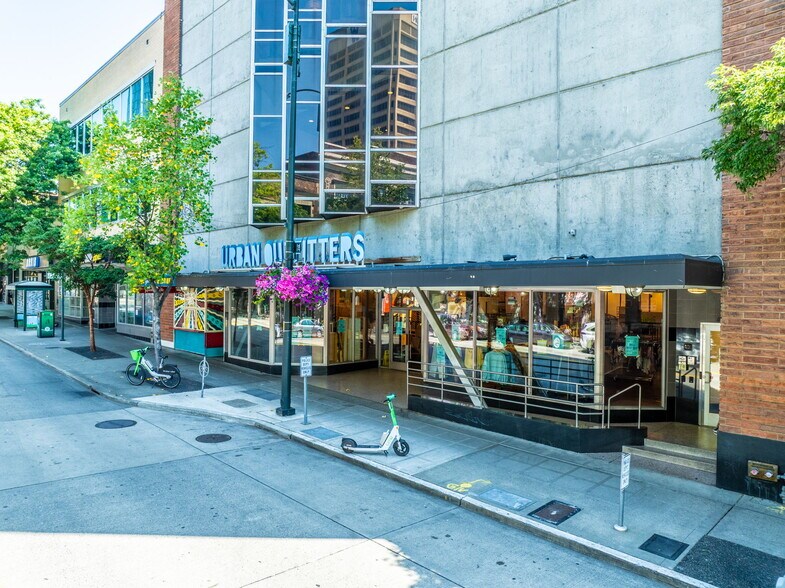 4518 University Way NE, Seattle, WA for lease - Building Photo - Image 2 of 8