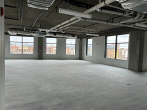 32 Oakland Ave, Jersey City, NJ for lease Interior Photo- Image 2 of 3