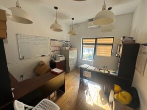 174 Targee St, Staten Island, NY for lease Interior Photo- Image 1 of 19