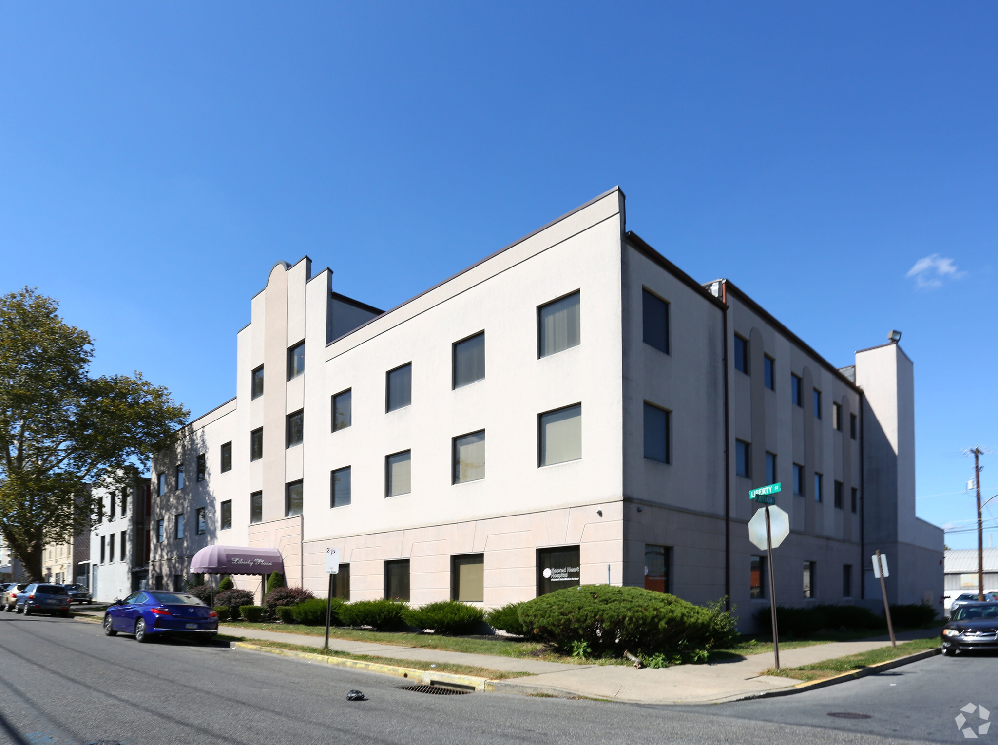 1227 W Liberty St, Allentown, PA for lease Primary Photo- Image 1 of 9