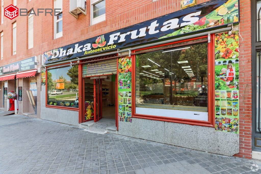 Madrid, MAD 28041 - Unit Puerta 01, Esc. 2 -  - Interior Photo - Image 1 of 23