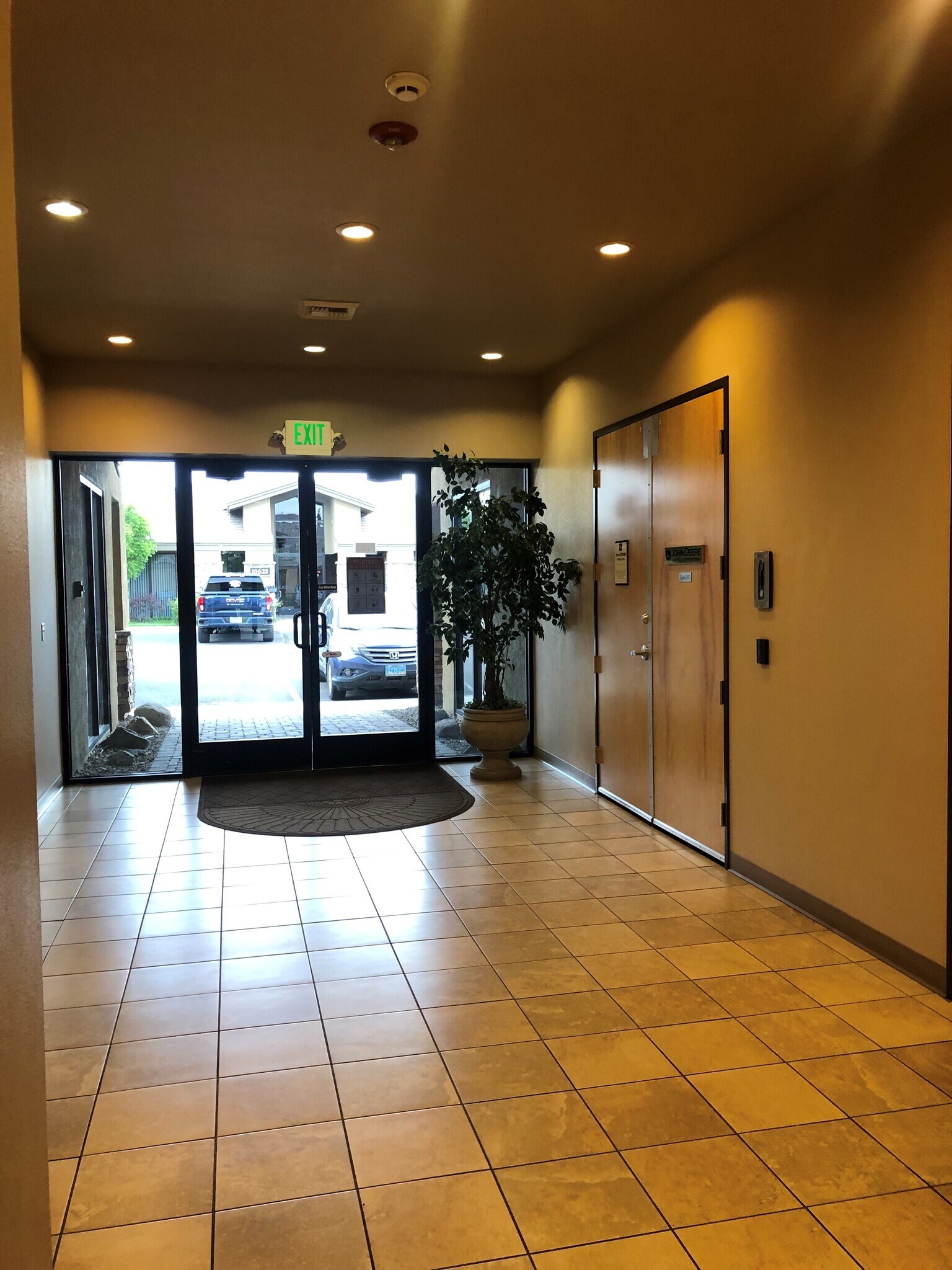 10587 Double R Blvd, Reno, NV 89521 Bldg. 28