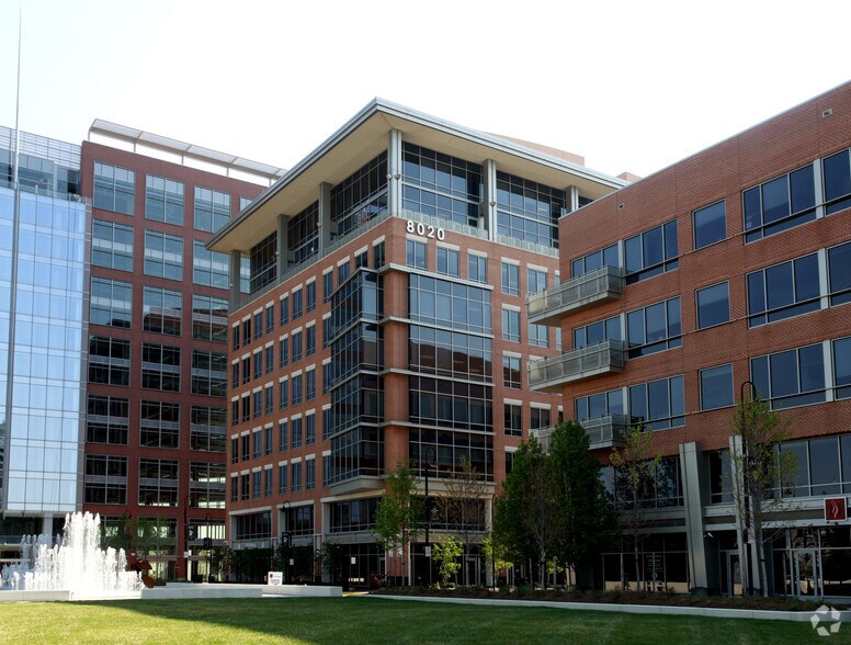 8020 Towers Crescent Dr Vienna Va 22182 Property For Lease On 8 965 Sf Of 4 Star Retail Space Available In Vienna Va