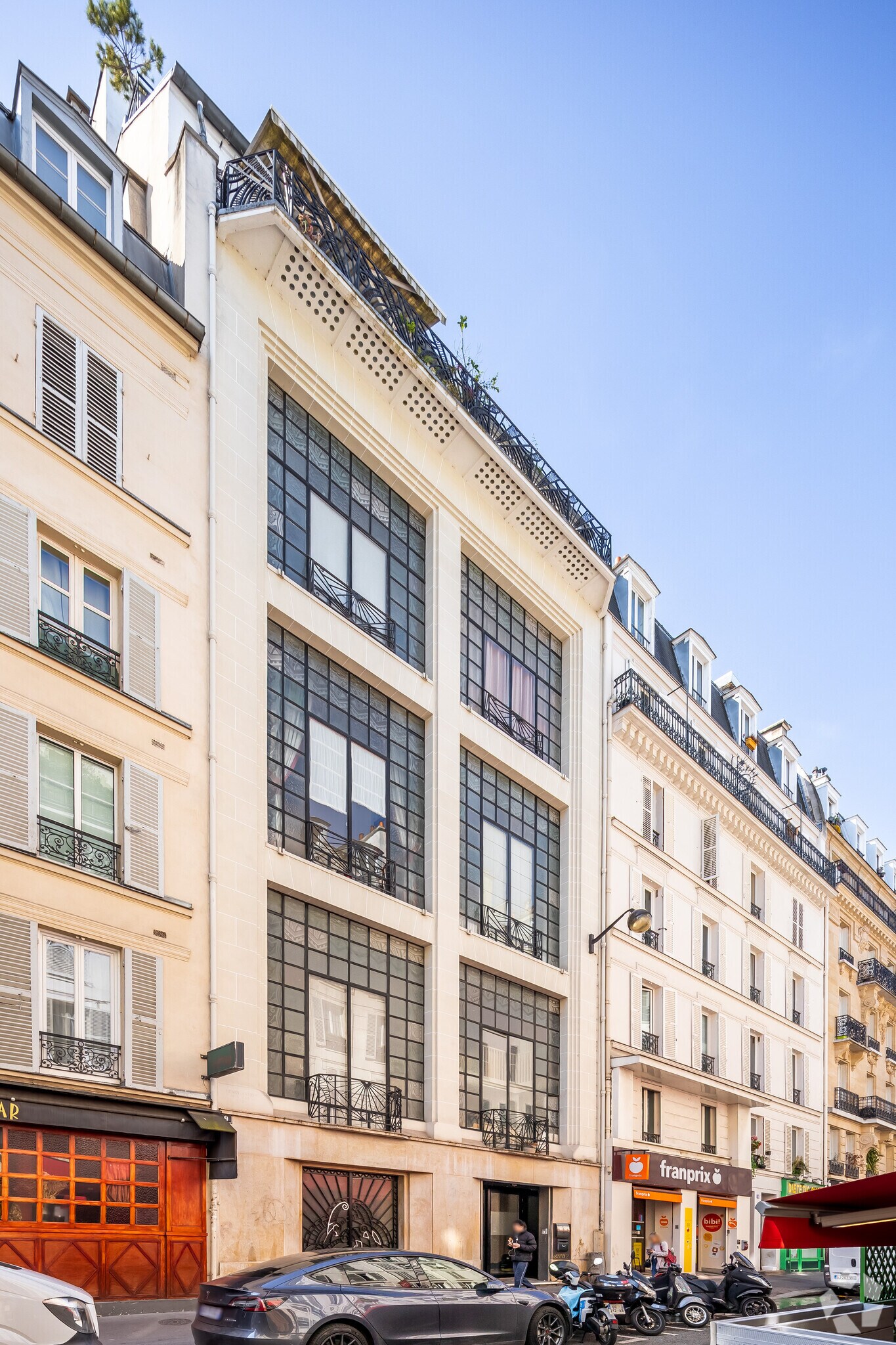 9 Rue Delambre, Paris for lease Primary Photo- Image 1 of 2