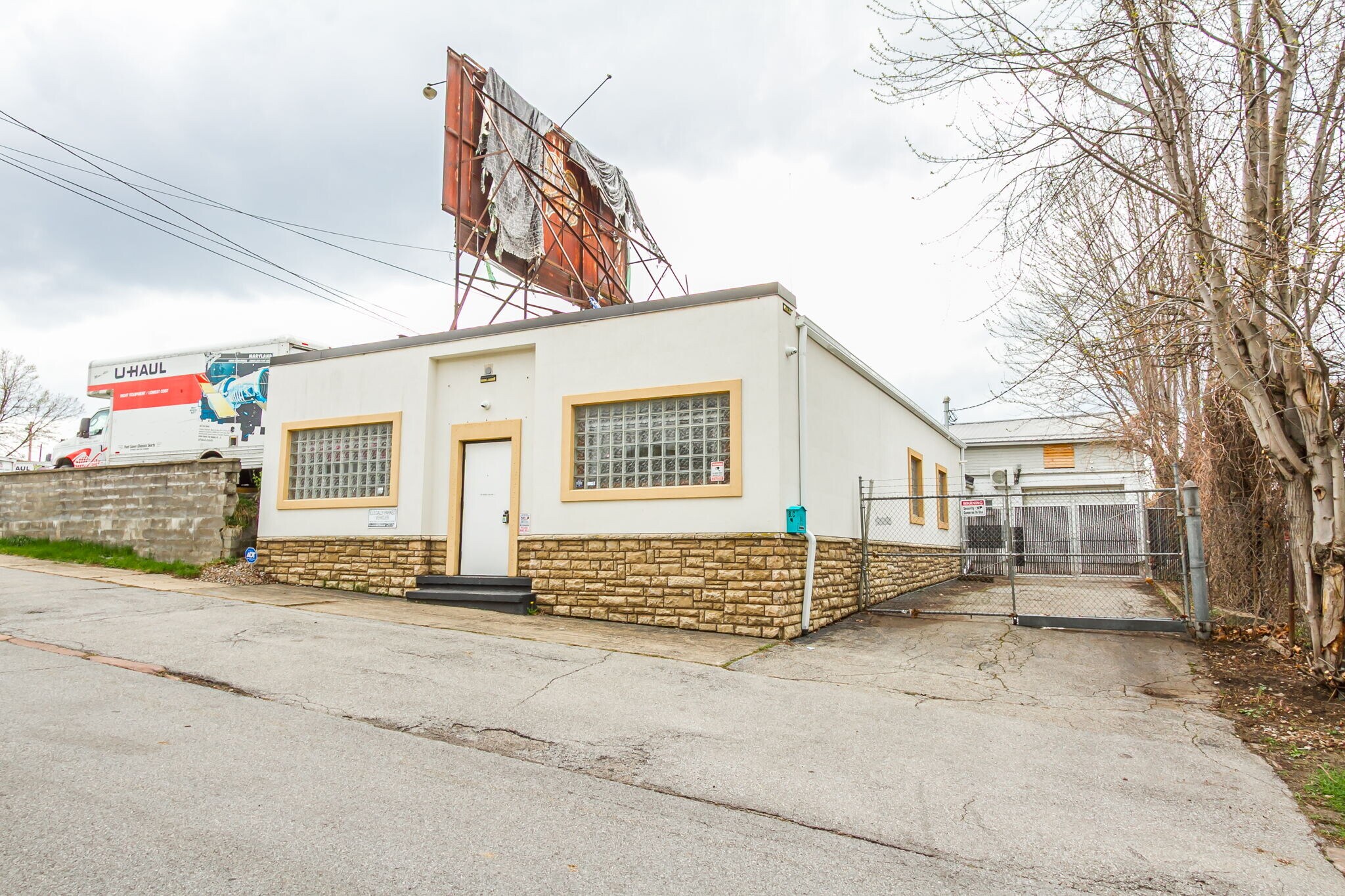 64 Spencer St, Rochester, NY for sale Primary Photo- Image 1 of 46