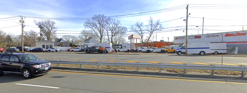 50 Sunrise Hwy, Massapequa, NY for lease - Building Photo - Image 1 of 7