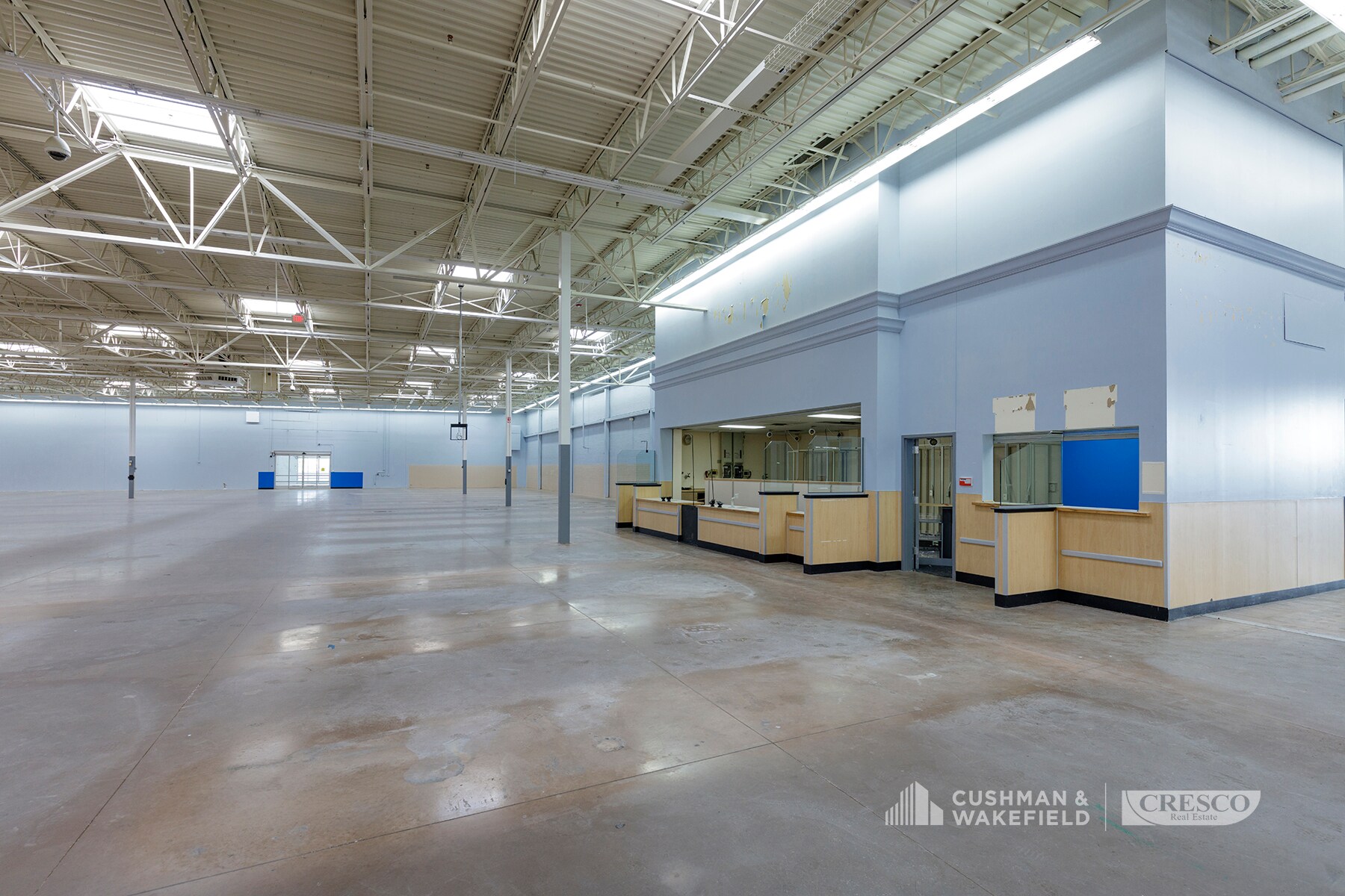 22209 Rockside Rd, Bedford, OH for sale Interior Photo- Image 1 of 1