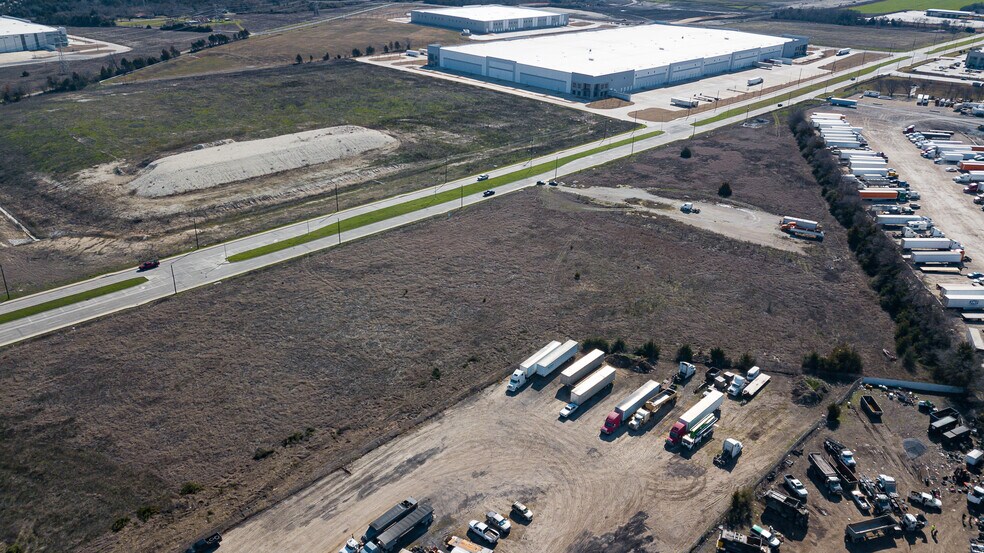 9300 Bonnie View Rd, Dallas, TX 75241