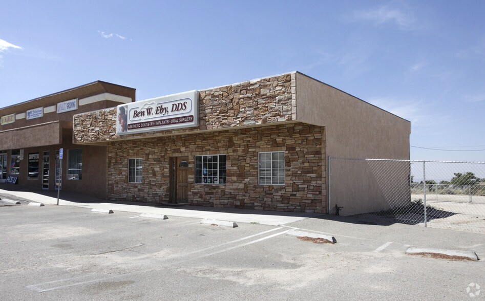 4220 Phelan Rd, Phelan, CA 92371