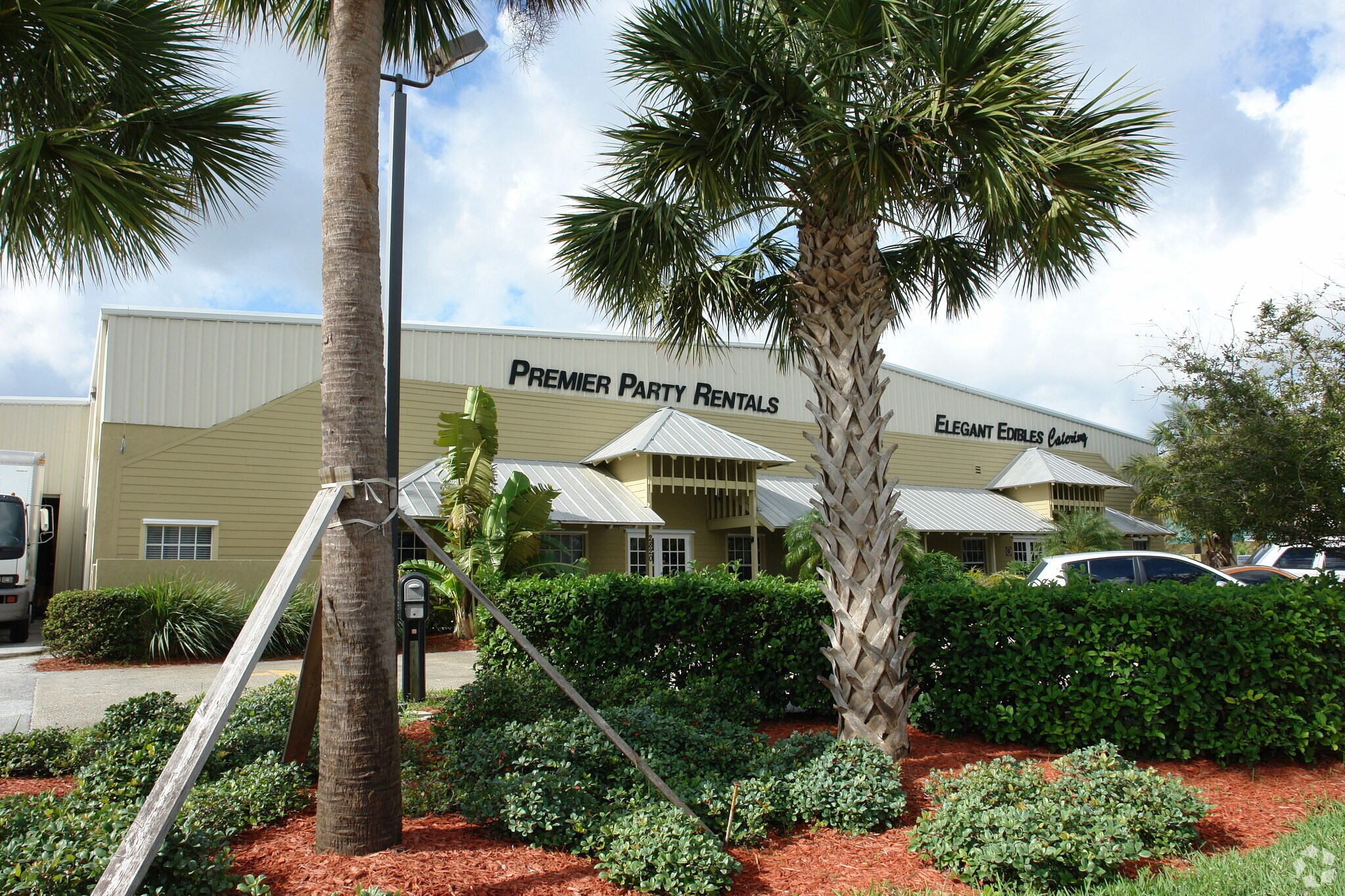 2820 SE Martin Square Corporate Pky, Stuart, FL for sale Primary Photo- Image 1 of 1