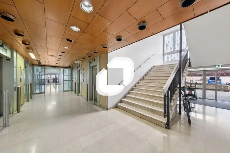 Office in Saint-Ouen-sur-Seine for sale - Lobby - Image 3 of 4