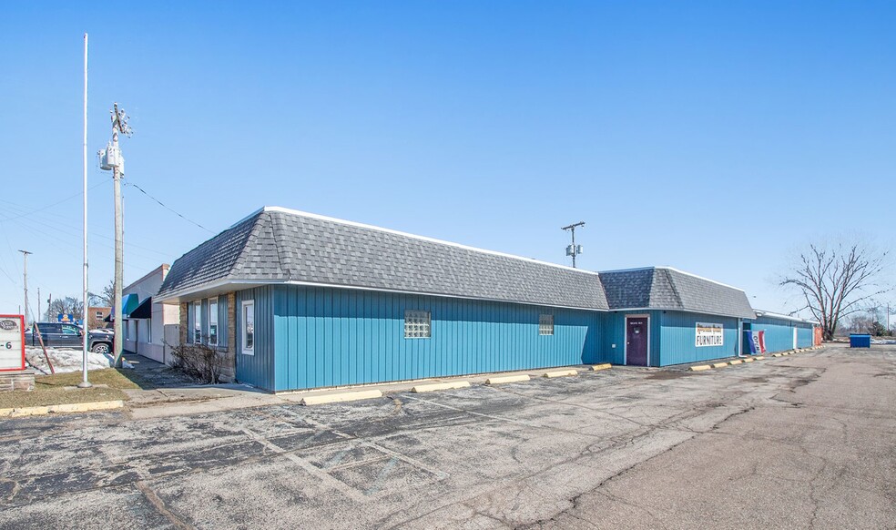 2295 M-139, Benton Harbor, MI for sale - Building Photo - Image 1 of 1