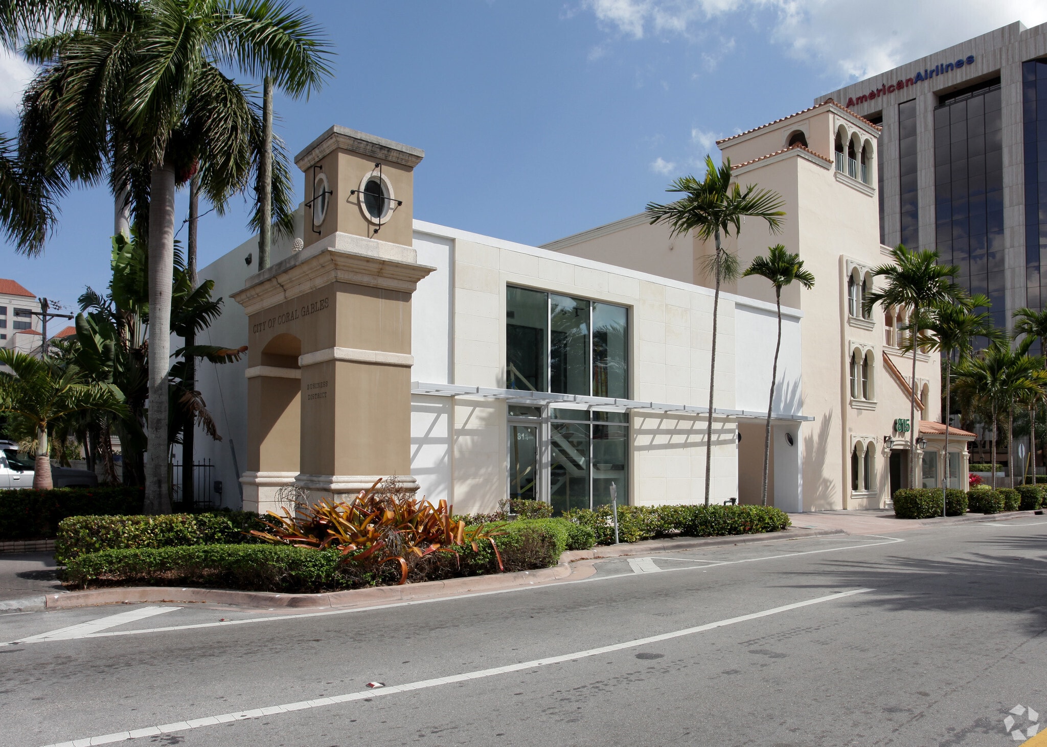 811 Ponce De Leon Blvd, Coral Gables, FL for sale Building Photo- Image 1 of 1