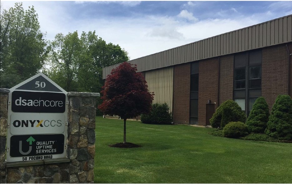 50 Pocono Rd, Brookfield, CT for sale - Primary Photo - Image 1 of 1