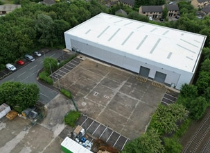 Kingsmark Fwy, Bradford for lease Building Photo- Image 1 of 3