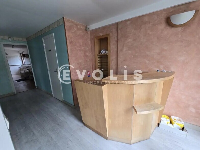 Office in Palaiseau for lease - Interior Photo - Image 3 of 7