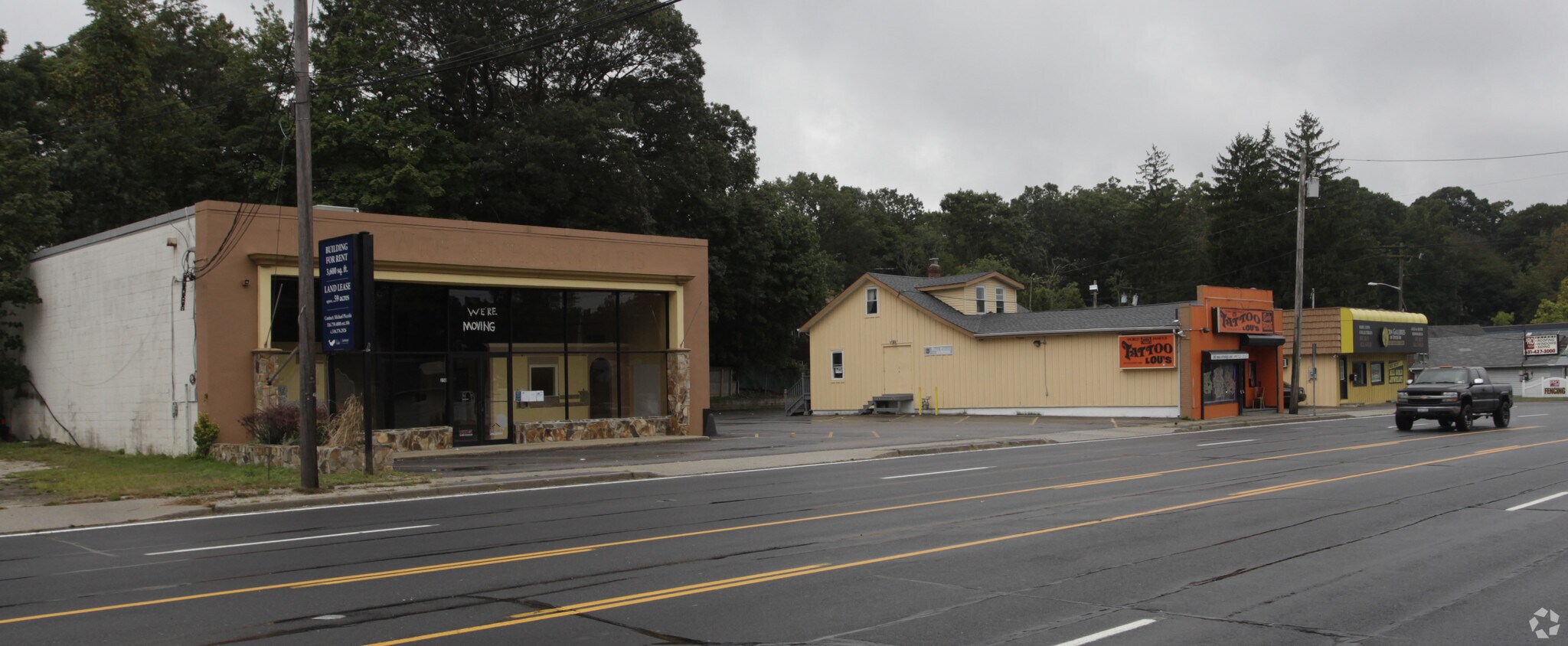 230-240 E Jericho Tpke, Huntington Station, NY for sale Primary Photo- Image 1 of 1