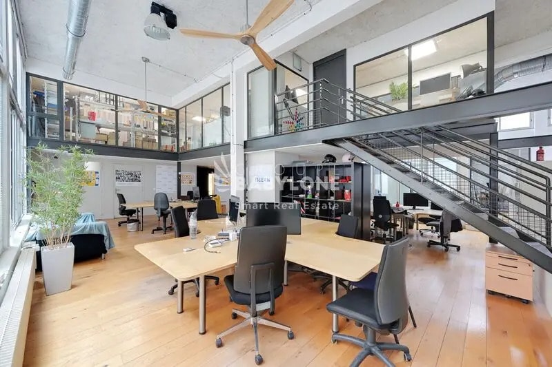 Office in Malakoff for lease - Interior Photo - Image 2 of 7