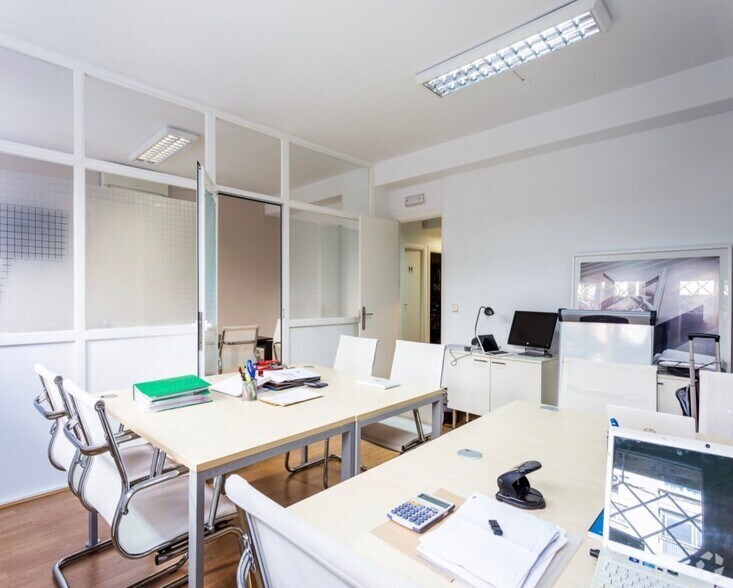 Calle Príncipe de Vergara, 207, Madrid, Madrid for sale - Interior Photo - Image 1 of 1