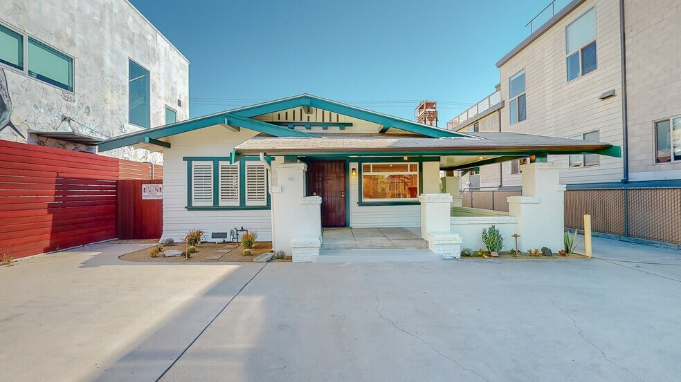 536 N Larchmont Blvd, Los Angeles, CA 90004