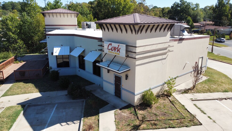 109 E Grande Blvd, Tyler, TX for lease - Building Photo - Image 3 of 14