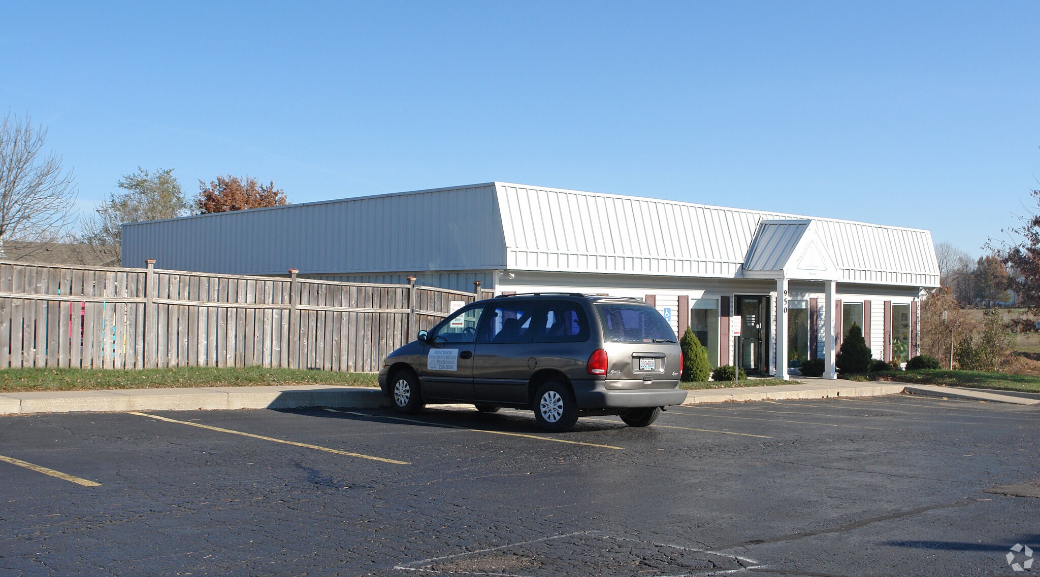 950 SW 37th St, Blue Springs, MO for sale Primary Photo- Image 1 of 1