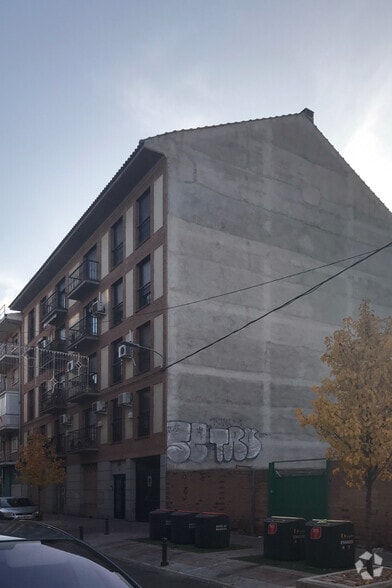 Retail in Torrejón de Ardoz, Madrid for lease - Building Photo - Image 2 of 2