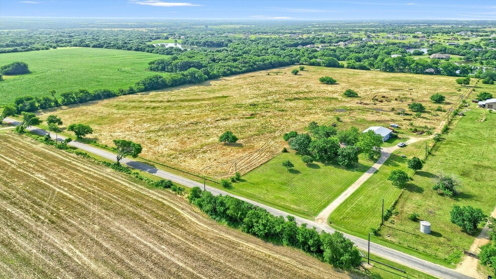 1730 Mackey Rd, Howe, TX for sale - Building Photo - Image 1 of 11