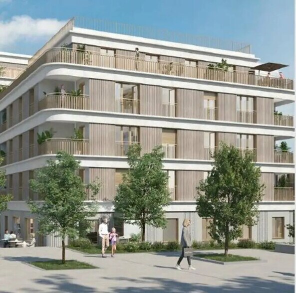 Retail in Noisy-le-Grand for lease - Building Photo - Image 2 of 5