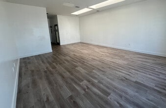221 3rd Ave, Chula Vista, CA for lease Interior Photo- Image 1 of 3