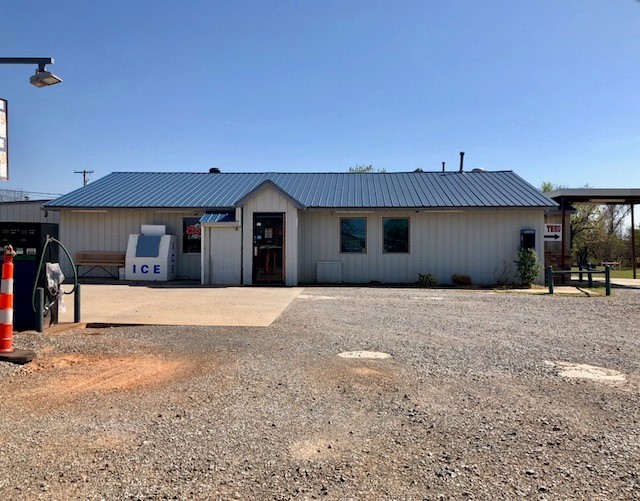 2 E James St, Sterling, OK for sale - Building Photo - Image 1 of 1