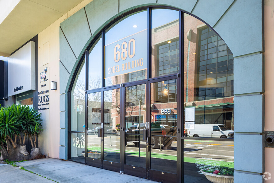 680 8th St, San Francisco, CA for lease - Building Photo - Image 3 of 4