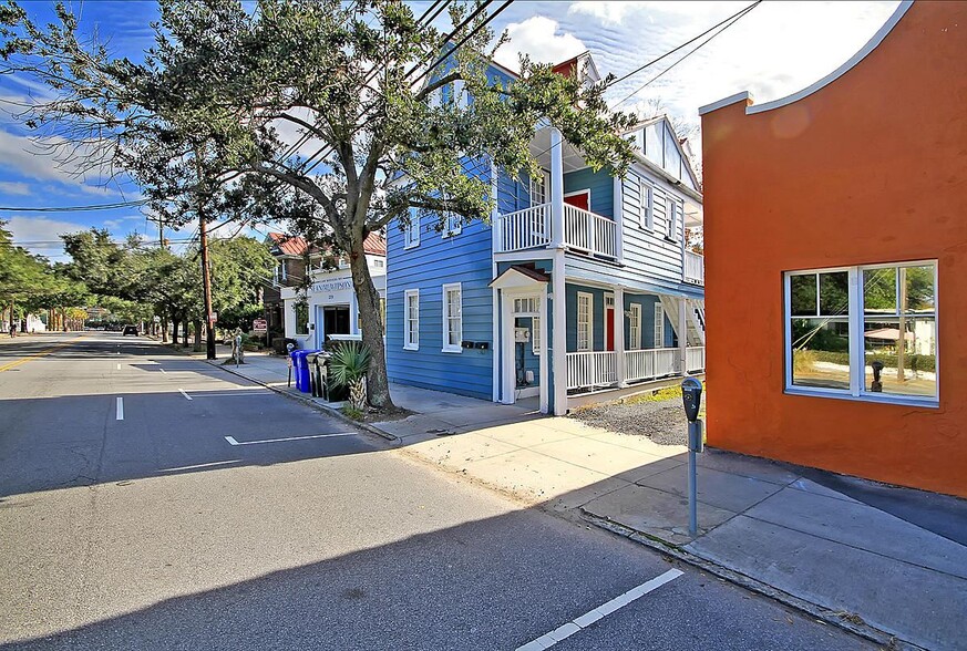 221 Calhoun St, Charleston, SC for sale - Building Photo - Image 1 of 1