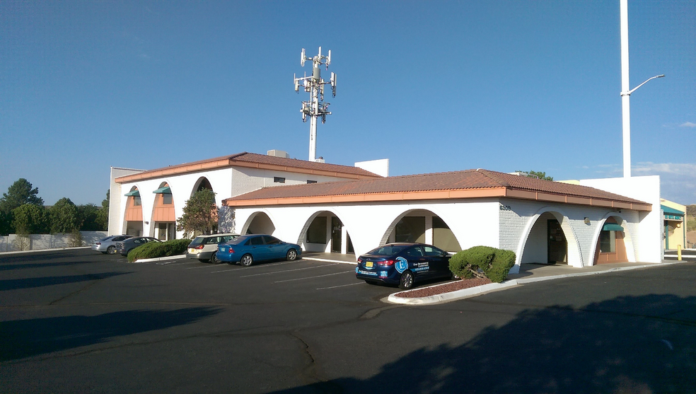 6300 Montano Rd NW, Albuquerque, NM for lease - Building Photo - Image 1 of 7