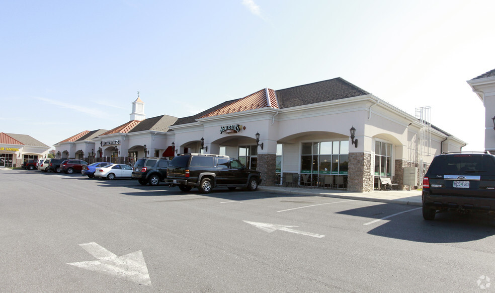 Country Club Dr, Front Royal, VA for lease - Primary Photo - Image 1 of 6