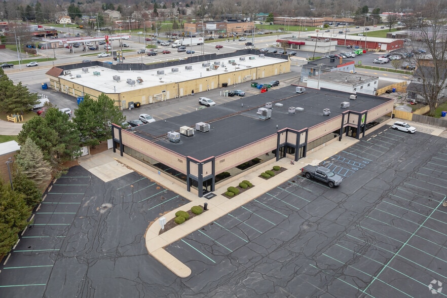 7131 Spring Meadows Dr W, Holland, OH for sale - Building Photo - Image 3 of 7