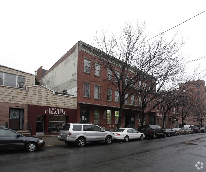 167 N 9th St, Brooklyn, NY for lease - Building Photo - Image 2 of 3