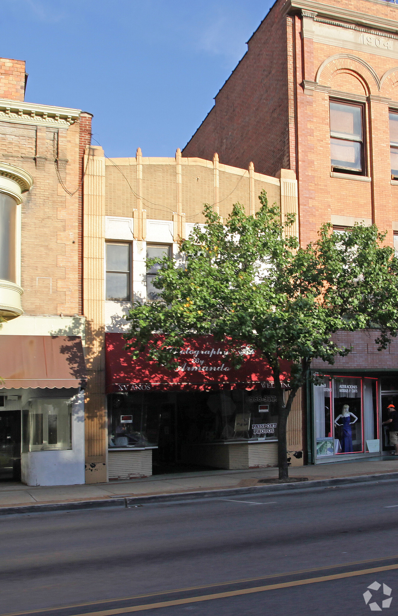 8 N Broadway, Aurora, IL for sale Primary Photo- Image 1 of 1