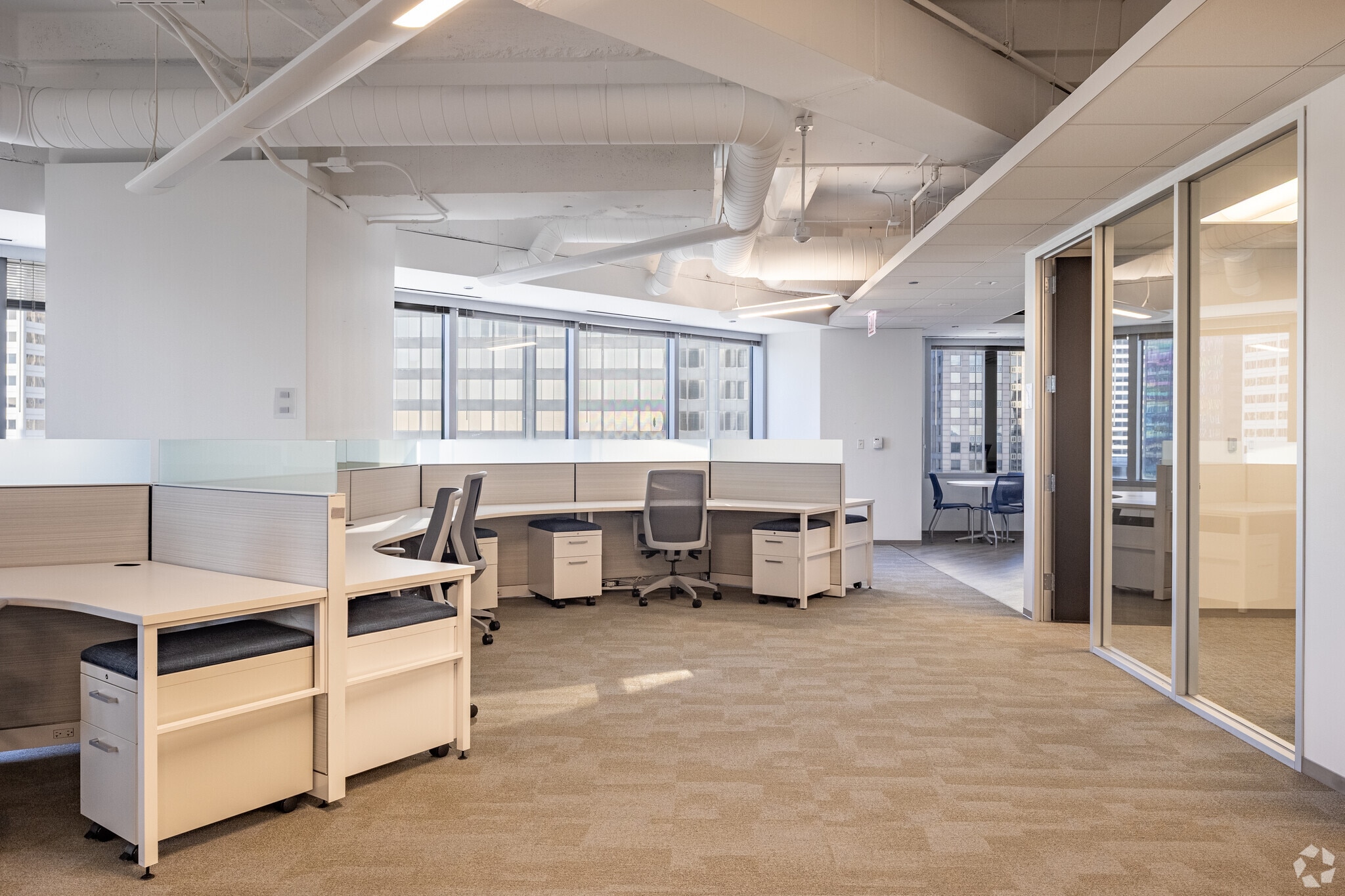 311 S Wacker Dr, Chicago, IL for lease Interior Photo- Image 1 of 4
