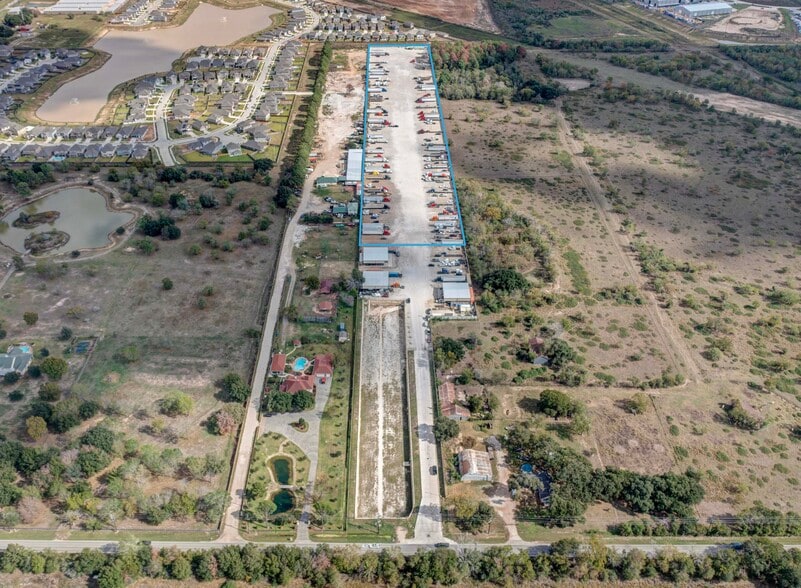 4524 Katy Hockley rd, Katy, TX for lease - Building Photo - Image 2 of 7