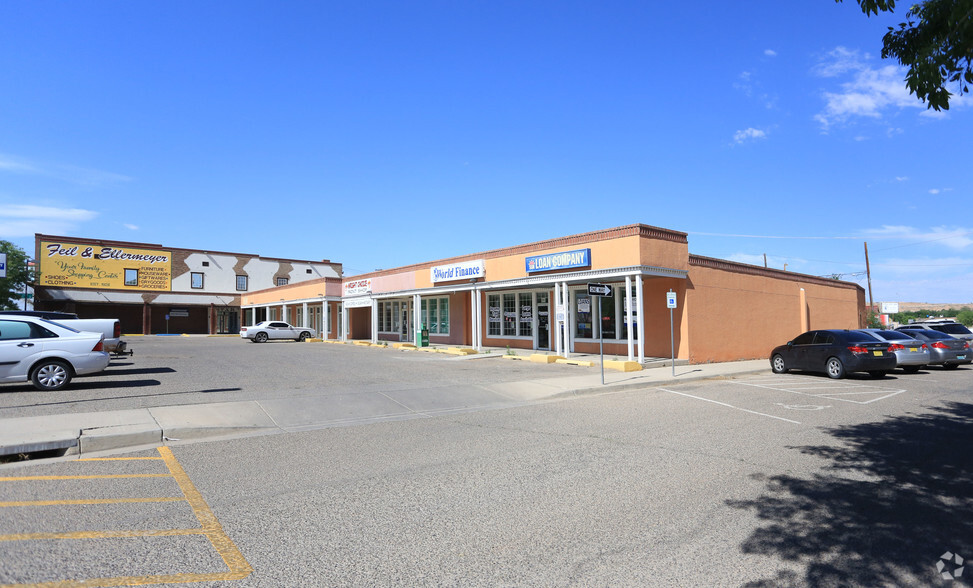 209 S Main St, Belen, NM for lease - Building Photo - Image 1 of 4