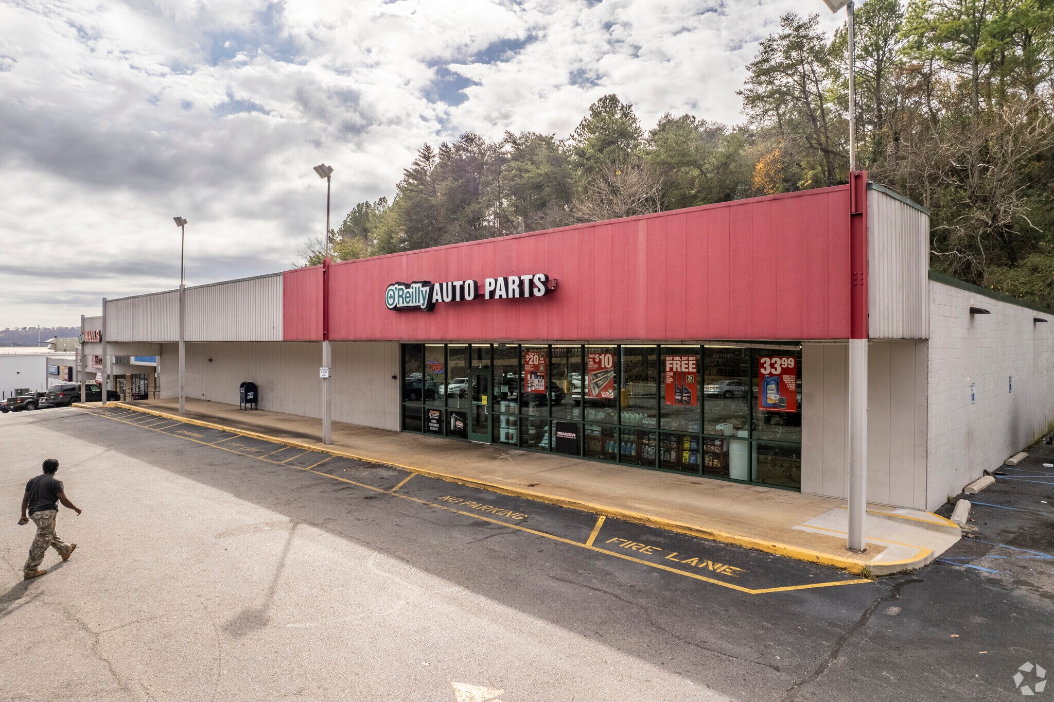 4874 Green Springs Hwy, Birmingham, AL 35209 Red Mountain Plaza