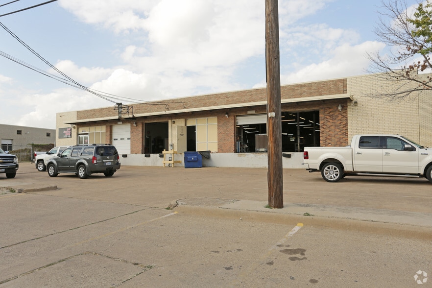 1145 Quaker St, Dallas, TX for lease - Building Photo - Image 2 of 2